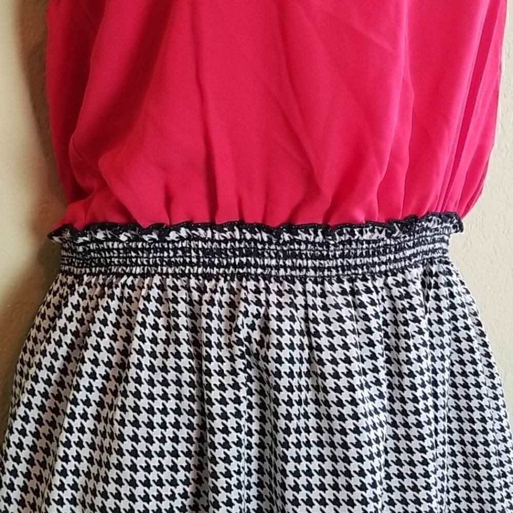 Buttons Houndstooth Dress    - Picture 2 of 7